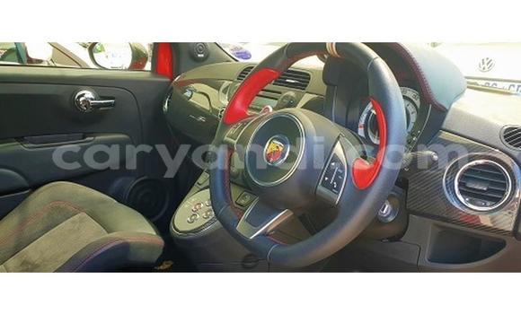 Acheter Occasion Voiture Abarth 695 Rouge à Chingola, Zambie Acheter Occasion Voiture Abarth 695 Rouge à Chingola, Zambie