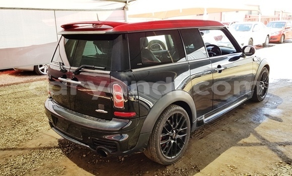 Acheter Occasion Voiture MINI Clubman Noir à Lusaka, Zambie Acheter Occasion Voiture MINI Clubman Noir à Lusaka, Zambie