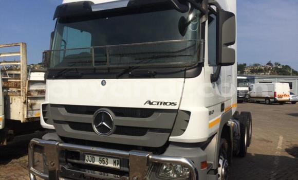 Acheter Occasion Utilitaire Mercedes–Benz Arocs Blanc à Lusaka, Zambie Acheter Occasion Utilitaire Mercedes–Benz Arocs Blanc à Lusaka, Zambie