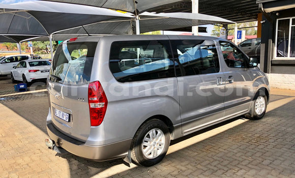 Buy Used Hyundai H1 Silver Car in Livingstone in Zambia Buy Used Hyundai H1 Silver Car in Livingstone in Zambia