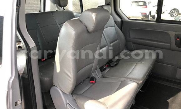 Buy Used Hyundai H1 Silver Car in Livingstone in Zambia Buy Used Hyundai H1 Silver Car in Livingstone in Zambia