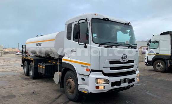 Acheter Occasion Utilitaire Nissan UD Blanc à Lusaka, Zambie Acheter Occasion Utilitaire Nissan UD Blanc à Lusaka, Zambie