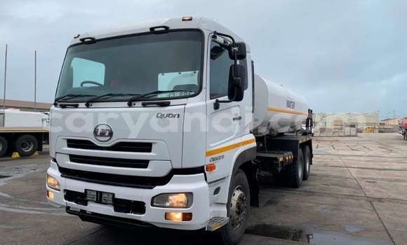 Acheter Occasion Utilitaire Nissan UD Blanc à Lusaka, Zambie Acheter Occasion Utilitaire Nissan UD Blanc à Lusaka, Zambie