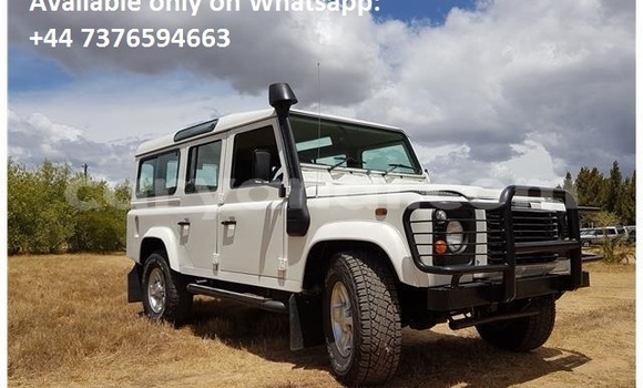 Acheter Occasion Voiture Land Rover Defender Blanc à Lusaka, Zambie Acheter Occasion Voiture Land Rover Defender Blanc à Lusaka, Zambie