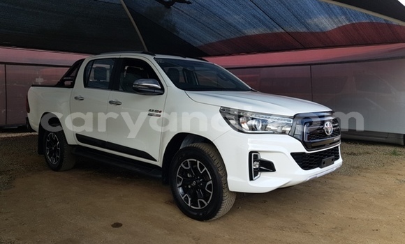 Buy Used Toyota Hilux White Car in Zambezi in North-Western Buy Used Toyota Hilux White Car in Zambezi in North-Western