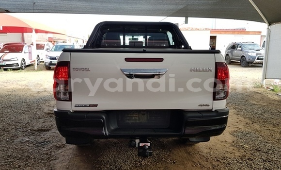 Buy Used Toyota Hilux White Car in Zambezi in North-Western Buy Used Toyota Hilux White Car in Zambezi in North-Western
