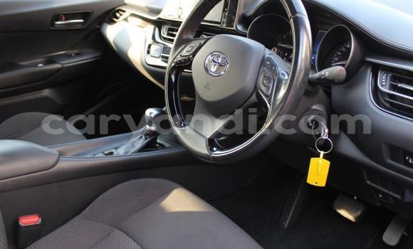 Acheter Occasion Voiture Toyota C-HR Bleu à Lusaka, Zambie Acheter Occasion Voiture Toyota C-HR Bleu à Lusaka, Zambie