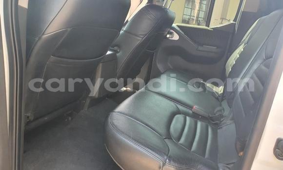 Acheter Occasion Voiture Nissan Navara Blanc à Itezhi–Tezhi, Du sud Acheter Occasion Voiture Nissan Navara Blanc à Itezhi–Tezhi, Du sud