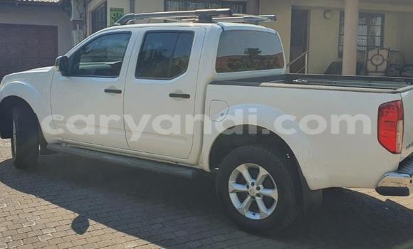 Acheter Occasion Voiture Nissan Navara Blanc à Itezhi–Tezhi, Du sud Acheter Occasion Voiture Nissan Navara Blanc à Itezhi–Tezhi, Du sud