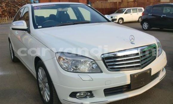 Tenga Tsaru Mercedes‒Benz 190 Chena Mota in Chingola in Zambia Tenga Tsaru Mercedes‒Benz 190 Chena Mota in Chingola in Zambia