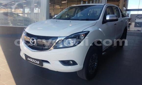 Acheter Occasion Voiture Mazda BT-50 Blanc à Lusaka, Zambie Acheter Occasion Voiture Mazda BT-50 Blanc à Lusaka, Zambie