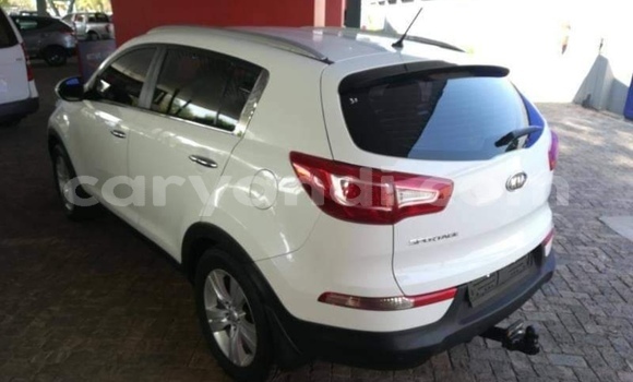 Acheter Occasion Voiture Kia Sportage Blanc à Chipata, Zambie Acheter Occasion Voiture Kia Sportage Blanc à Chipata, Zambie