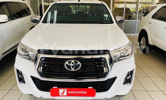 Buy Used Toyota Hilux White Car in Ndola in Zambia Buy Used Toyota Hilux White Car in Ndola in Zambia