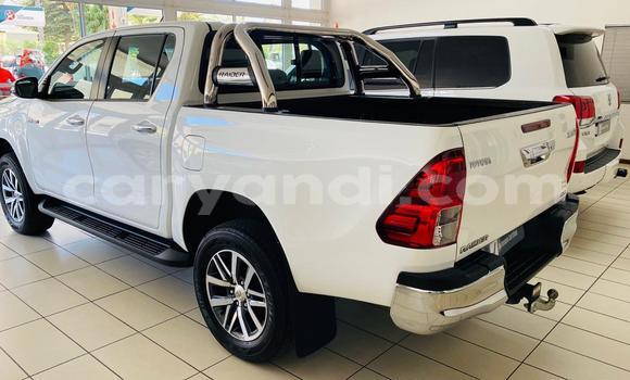 Buy Used Toyota Hilux White Car in Ndola in Zambia Buy Used Toyota Hilux White Car in Ndola in Zambia