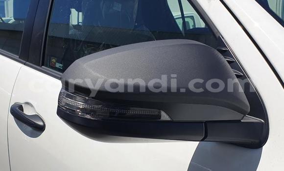 Acheter Occasion Voiture Toyota Hilux Blanc à Lusaka, Zambie Acheter Occasion Voiture Toyota Hilux Blanc à Lusaka, Zambie