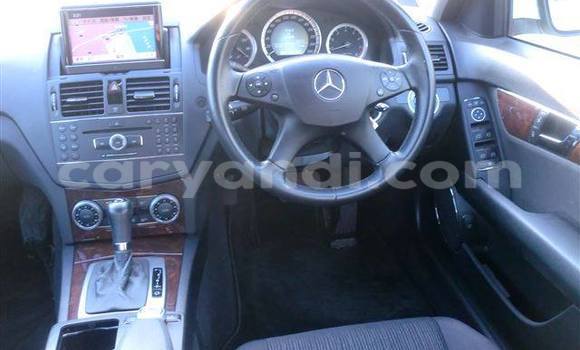 Tenga Tsaru Mercedes‒Benz 190 Chena Mota in Chingola in Zambia Tenga Tsaru Mercedes‒Benz 190 Chena Mota in Chingola in Zambia