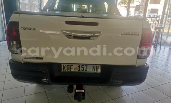 Buy Used Toyota Hilux White Car in Lusaka in Zambia Buy Used Toyota Hilux White Car in Lusaka in Zambia