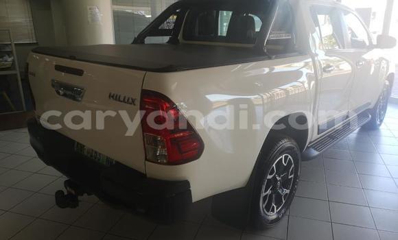 Buy Used Toyota Hilux White Car in Lusaka in Zambia Buy Used Toyota Hilux White Car in Lusaka in Zambia