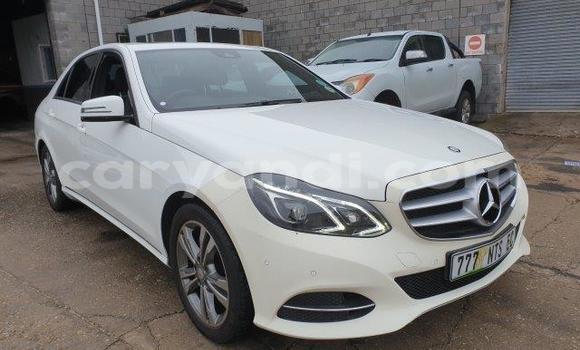 Buy Used Mercedes‒Benz E–Class White Car in Lusaka in Zambia Buy Used Mercedes‒Benz E–Class White Car in Lusaka in Zambia