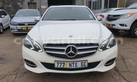 Buy Used Mercedes‒Benz E–Class White Car in Lusaka in Zambia Buy Used Mercedes‒Benz E–Class White Car in Lusaka in Zambia