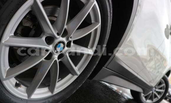 Acheter Occasion Voiture BMW X1 Blanc à Lusaka, Zambie Acheter Occasion Voiture BMW X1 Blanc à Lusaka, Zambie