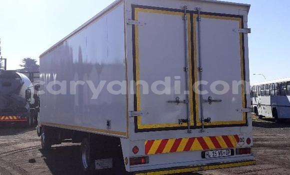 Buy Used Hino 300 Series White Truck in Chililabombwe in Copperbelt Buy Used Hino 300 Series White Truck in Chililabombwe in Copperbelt