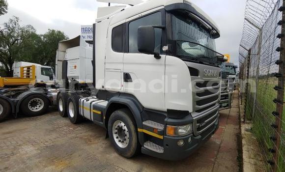 Nunua Ilio tumika Scania R420 Nyeupe Lori ndani ya Chipata nchini Zambia Nunua Ilio tumika Scania R420 Nyeupe Lori ndani ya Chipata nchini Zambia