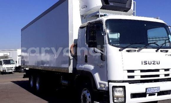 Acheter Occasion Utilitaire Isuzu FTR 850 Blanc à Chingola, Zambie Acheter Occasion Utilitaire Isuzu FTR 850 Blanc à Chingola, Zambie