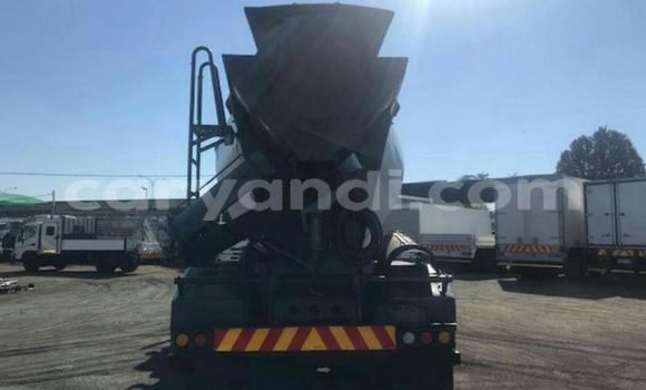 Acheter Occasion Utilitaire Mercedes–Benz 2628 Blanc à Chililabombwe, Copperbelt Acheter Occasion Utilitaire Mercedes–Benz 2628 Blanc à Chililabombwe, Copperbelt