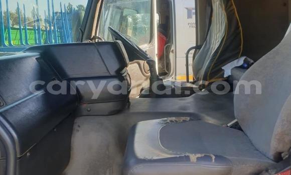Acheter Occasion Utilitaire Volvo F4 Blanc à Chingola, Zambie Acheter Occasion Utilitaire Volvo F4 Blanc à Chingola, Zambie