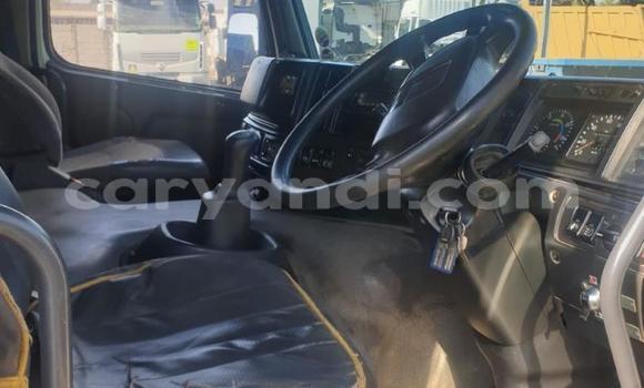 Acheter Occasion Utilitaire Volvo F4 Blanc à Chingola, Zambie Acheter Occasion Utilitaire Volvo F4 Blanc à Chingola, Zambie