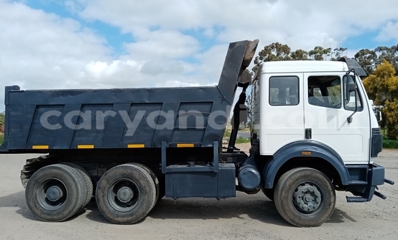 Buy Used Mercedes–Benz 2538 White Truck in Chilanga in Lusaka Buy Used Mercedes–Benz 2538 White Truck in Chilanga in Lusaka