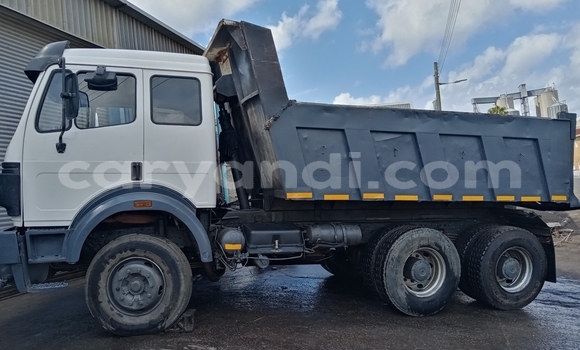 Buy Used Mercedes–Benz 2538 White Truck in Chilanga in Lusaka Buy Used Mercedes–Benz 2538 White Truck in Chilanga in Lusaka