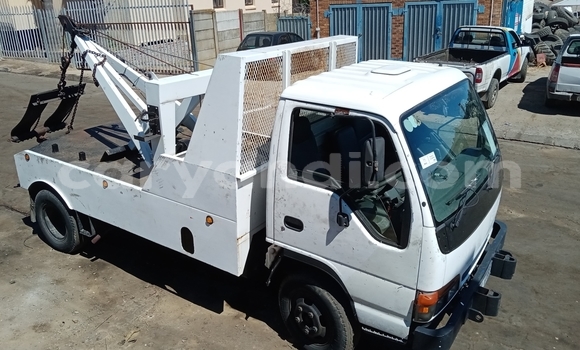 Buy Used Isuzu FTR 850 White Truck in Chingola in Zambia Buy Used Isuzu FTR 850 White Truck in Chingola in Zambia