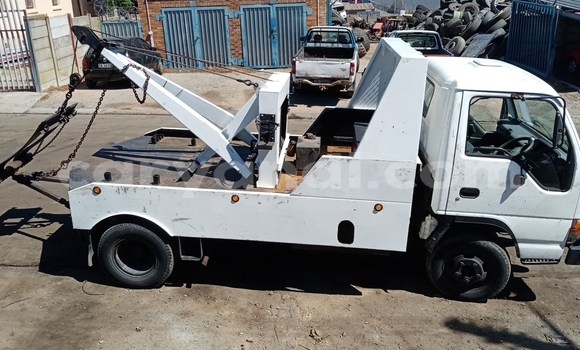 Buy Used Isuzu FTR 850 White Truck in Chingola in Zambia Buy Used Isuzu FTR 850 White Truck in Chingola in Zambia