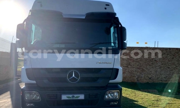 Buy Used Mercedes–Benz 2644 White Truck in Chinsali in Northern Buy Used Mercedes–Benz 2644 White Truck in Chinsali in Northern