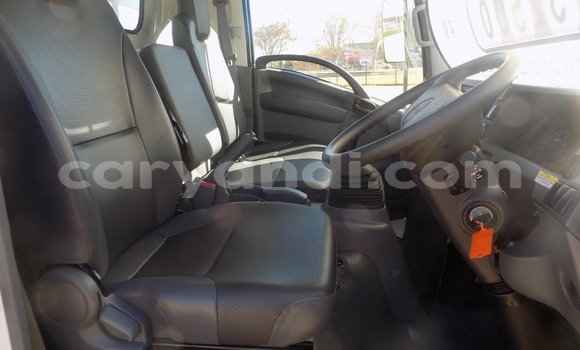 Acheter Occasion Utilitaire Isuzu FTR 850 Blanc à Chingola, Zambie Acheter Occasion Utilitaire Isuzu FTR 850 Blanc à Chingola, Zambie