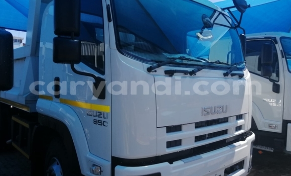 Acheter Occasion Utilitaire Isuzu FTR 850 Blanc à Chinsali, Nord Acheter Occasion Utilitaire Isuzu FTR 850 Blanc à Chinsali, Nord
