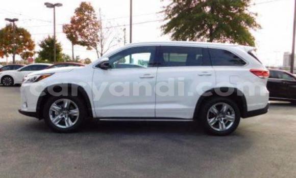 Buy Used Toyota Highlander Black Car in Lusaka in Zambia Buy Used Toyota Highlander Black Car in Lusaka in Zambia