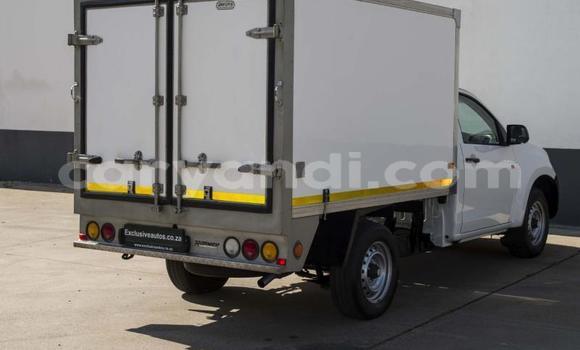 Buy Used Isuzu KB White Car in Isoka in Northern Buy Used Isuzu KB White Car in Isoka in Northern