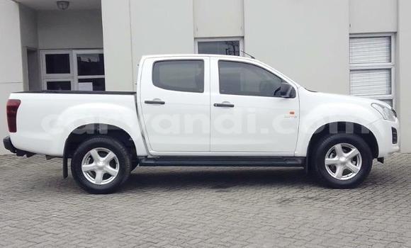 Acheter Occasion Voiture Isuzu D–MAX Blanc à Chinsali, Nord Acheter Occasion Voiture Isuzu D–MAX Blanc à Chinsali, Nord