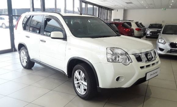 Buy Used Nissan X–Trail White Car in Chingola in Zambia Buy Used Nissan X–Trail White Car in Chingola in Zambia