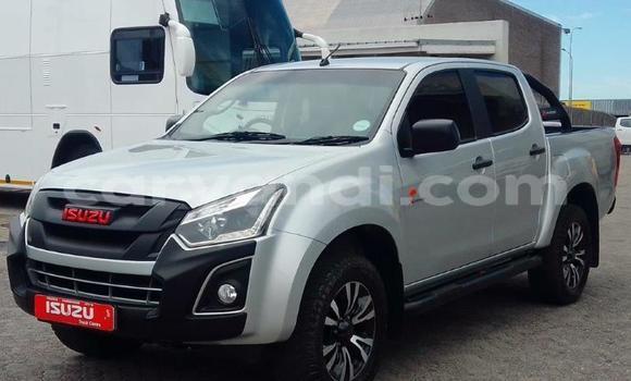 Acheter Occasion Voiture Isuzu D–MAX Blanc à Lusaka, Zambie Acheter Occasion Voiture Isuzu D–MAX Blanc à Lusaka, Zambie