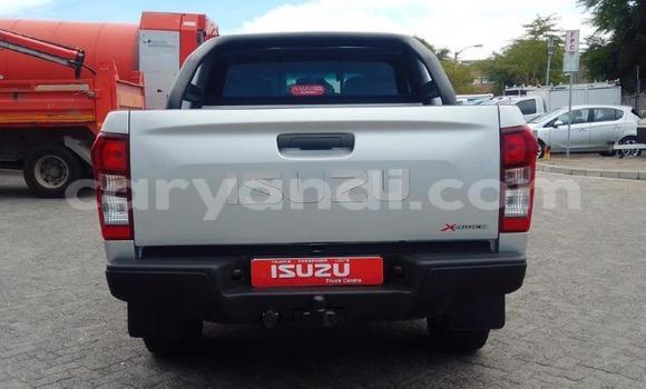 Acheter Occasion Voiture Isuzu D–MAX Blanc à Lusaka, Zambie Acheter Occasion Voiture Isuzu D–MAX Blanc à Lusaka, Zambie