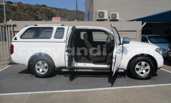 Acheter Occasion Voiture Nissan Navara Blanc à Chipata, Zambie Acheter Occasion Voiture Nissan Navara Blanc à Chipata, Zambie
