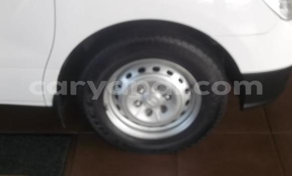 Acheter Occasion Voiture Hyundai H1 Blanc à Petauke, Est Acheter Occasion Voiture Hyundai H1 Blanc à Petauke, Est