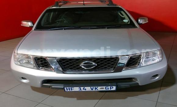 Acheter Occasion Voiture Nissan Navara Gris à Chilanga, Lusaka Acheter Occasion Voiture Nissan Navara Gris à Chilanga, Lusaka