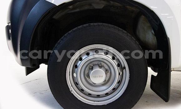 Buy Used Isuzu KB White Car in Chililabombwe in Copperbelt Buy Used Isuzu KB White Car in Chililabombwe in Copperbelt