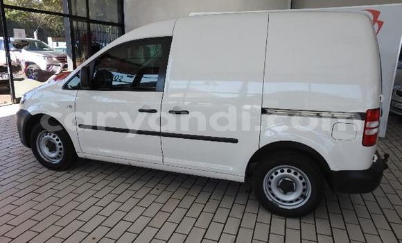 Buy Used Volkswagen Caddy White Car in Chilanga in Lusaka