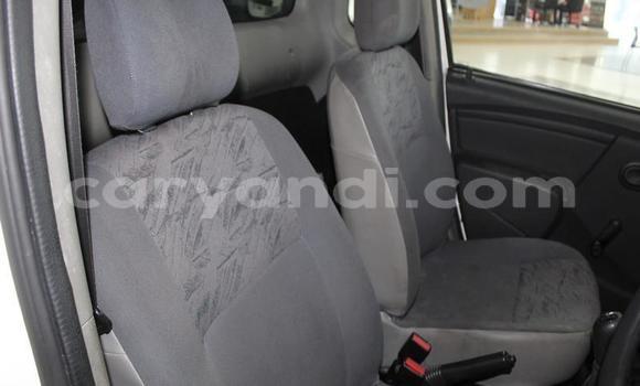 Acheter Occasion Voiture Nissan NP 300 Blanc à Chinsali, Nord Acheter Occasion Voiture Nissan NP 300 Blanc à Chinsali, Nord